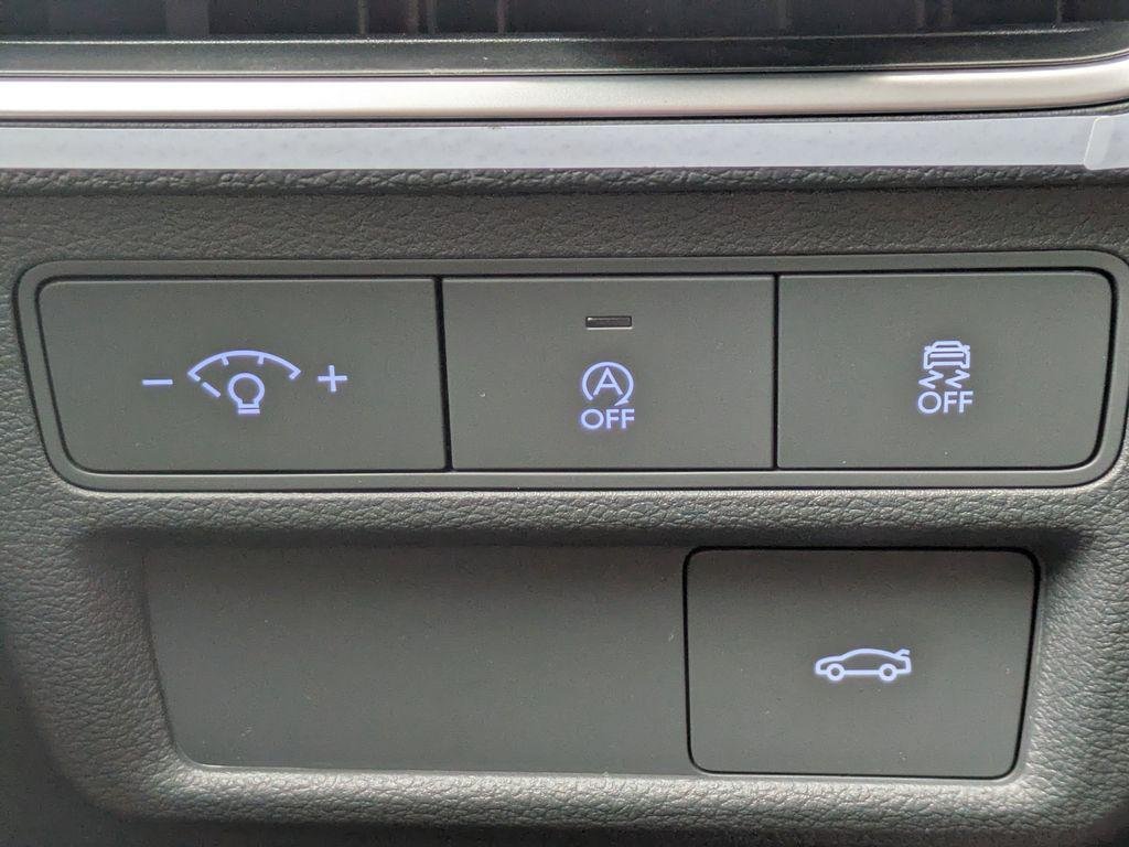 New 2026 Silver Hyundai SE image 25