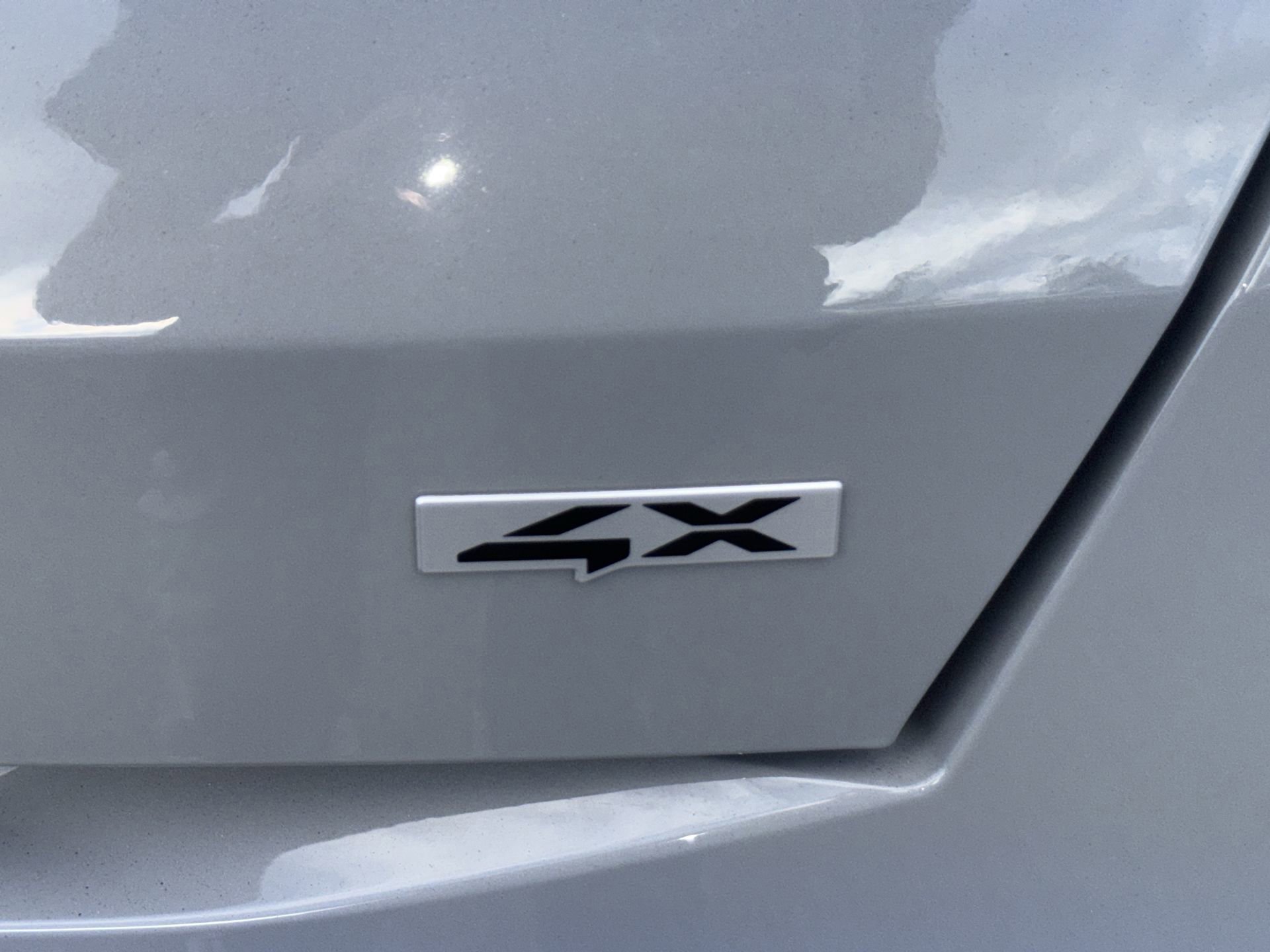 New 2026 Wolf Gray Kia S image 9