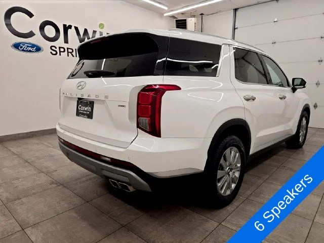Used 2025 Hyper White Hyundai SEL image 5
