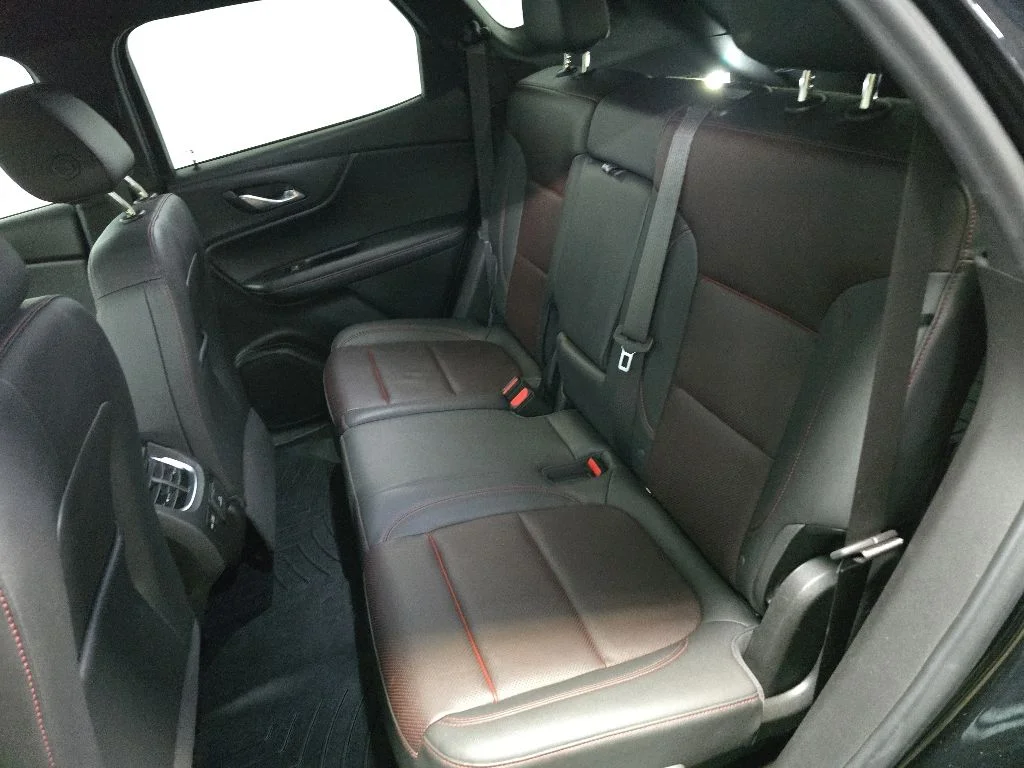 Used 2022 Black Chevrolet RS image 31