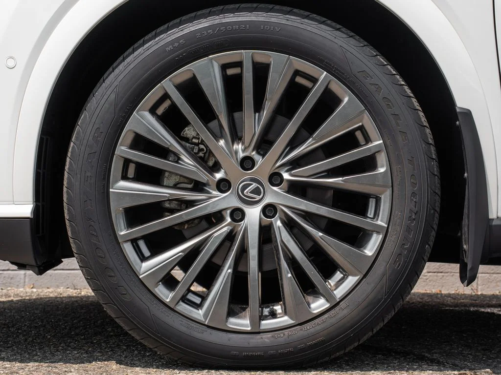 Used 2023 White Lexus 350 Luxury image 12