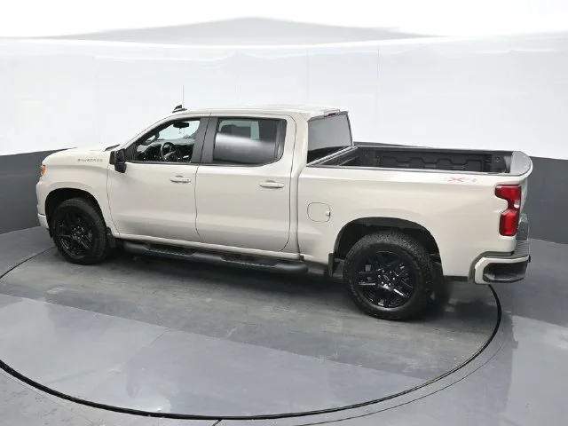 Used 2026 White Chevrolet RST image 11