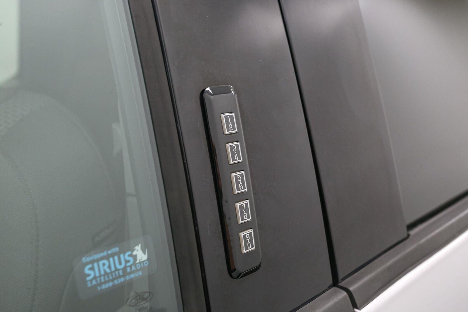 Used 2016 Ingot Silver Metallic Ford XLT image 13