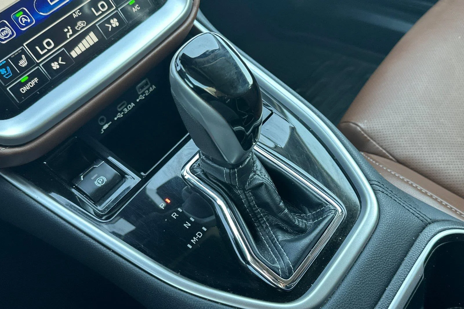 Used 2024 Magnetite Gray Metallic Subaru Touring image 21