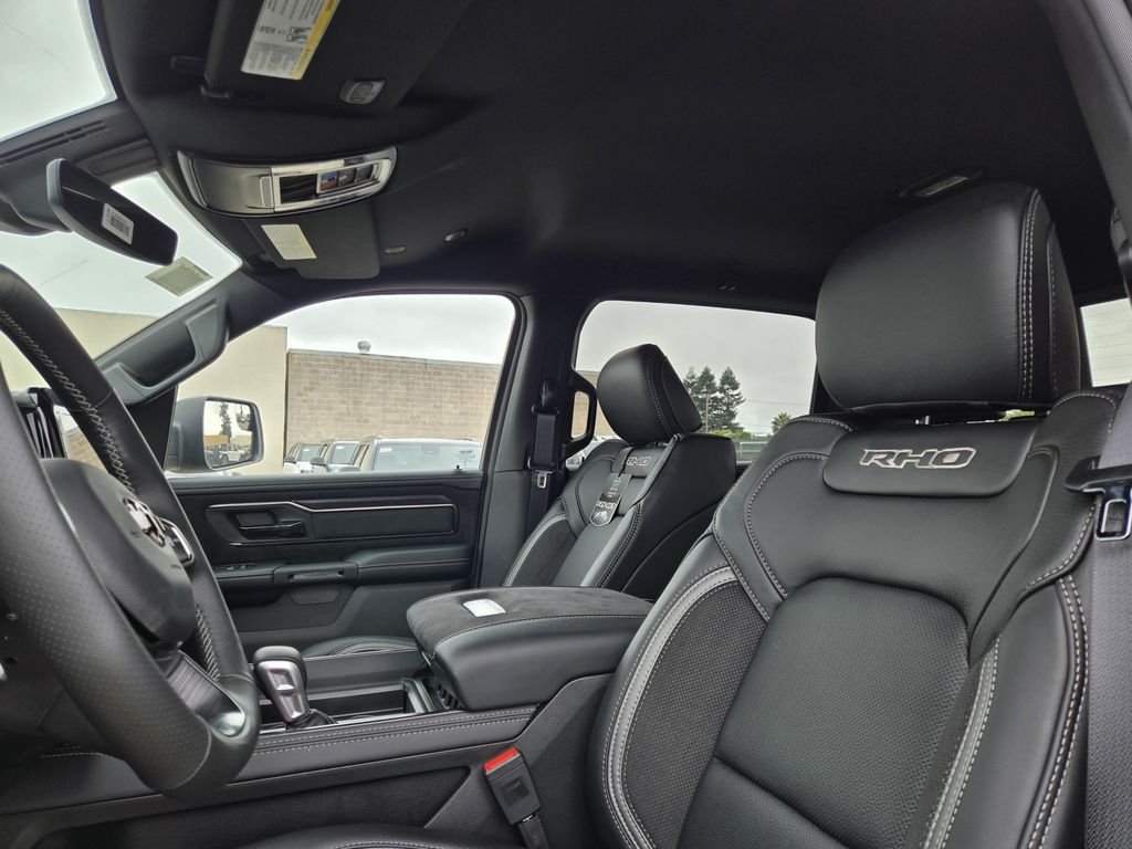 New 2026 Diamond Black Crystal Pearl-Coat Exterior Paint RAM RHO image 10