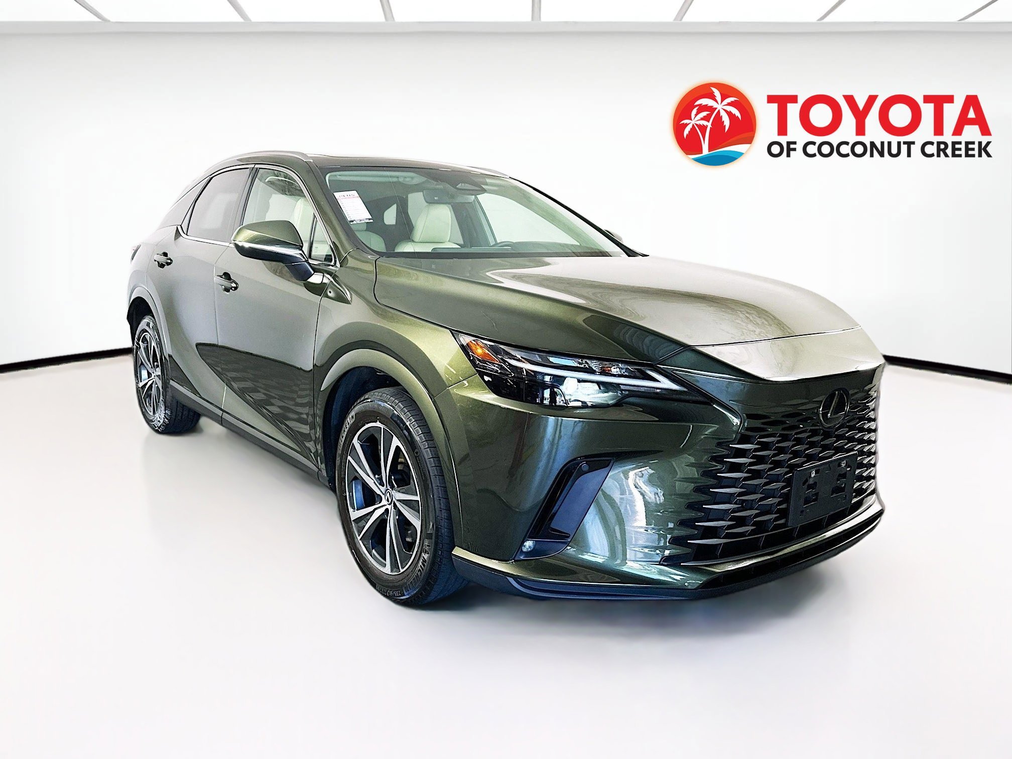 2023 Lexus RX thumbnail 3