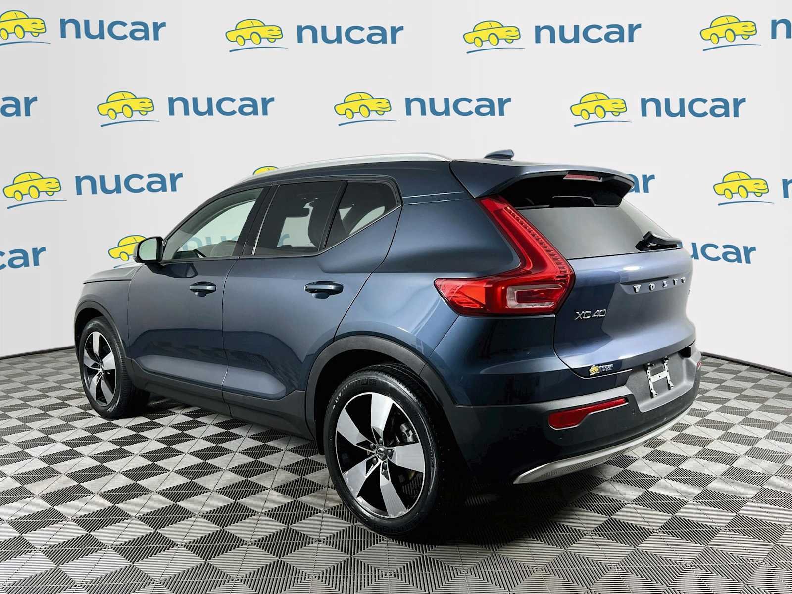 Used 2021 DENIM BLUE METALL Volvo Momentum image 5