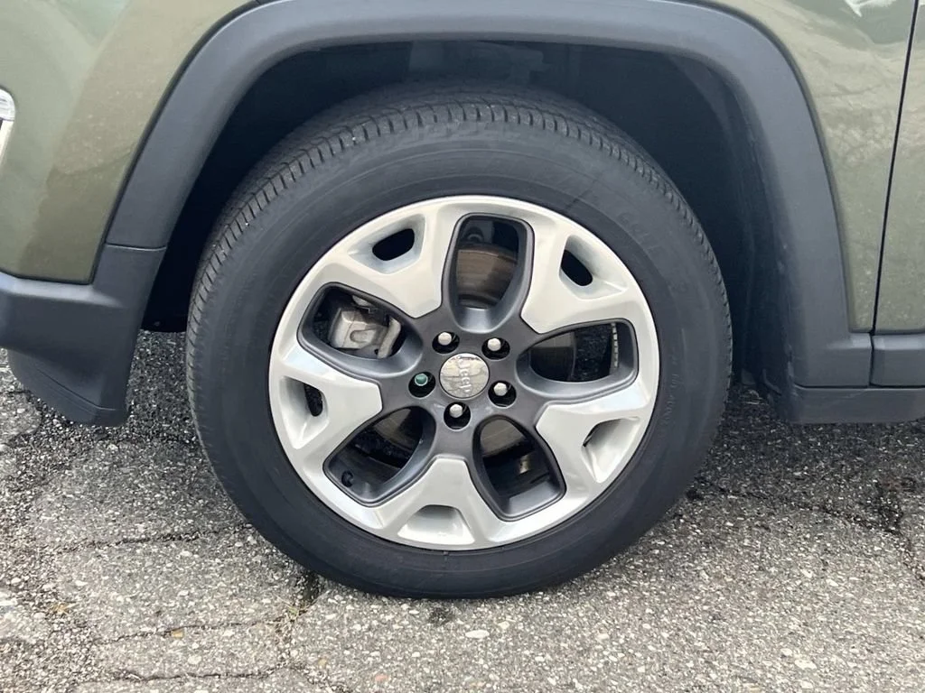 Used 2021 Green Jeep Limited image 25