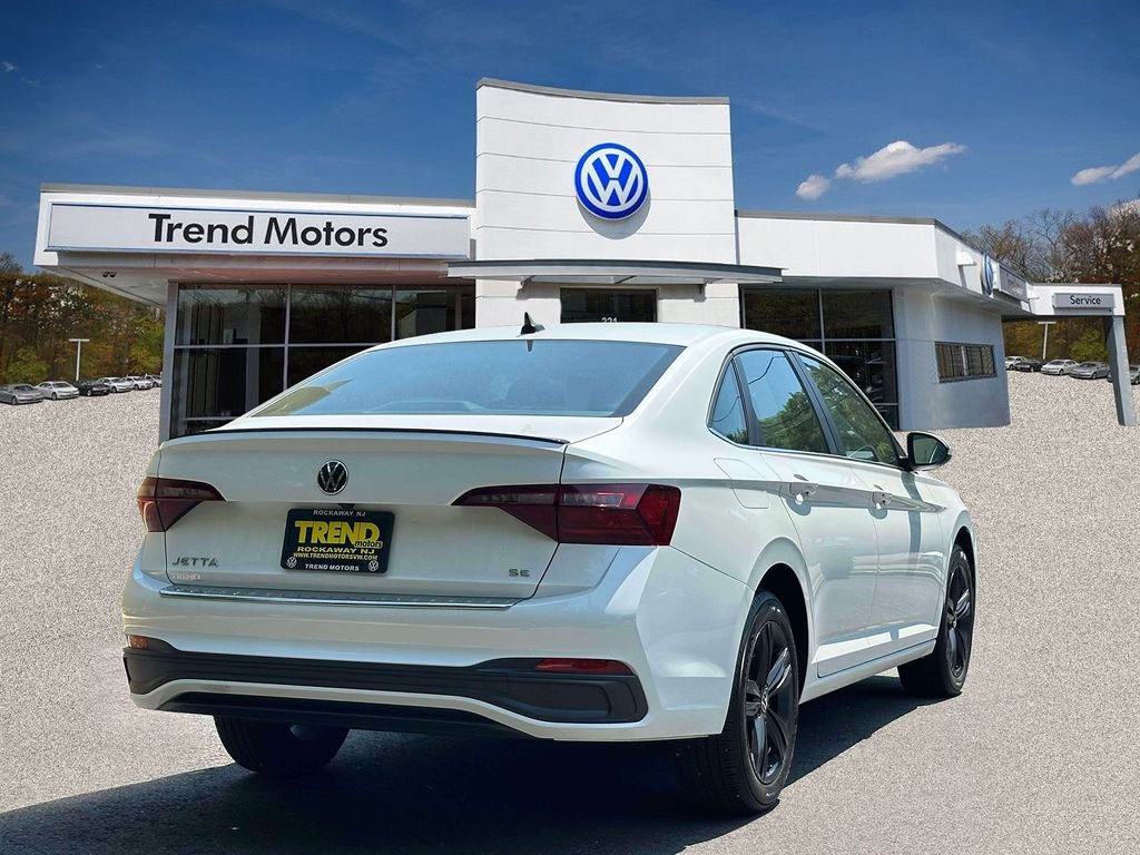 Certified Used 2023 White Volkswagen 1.5T SE image 6