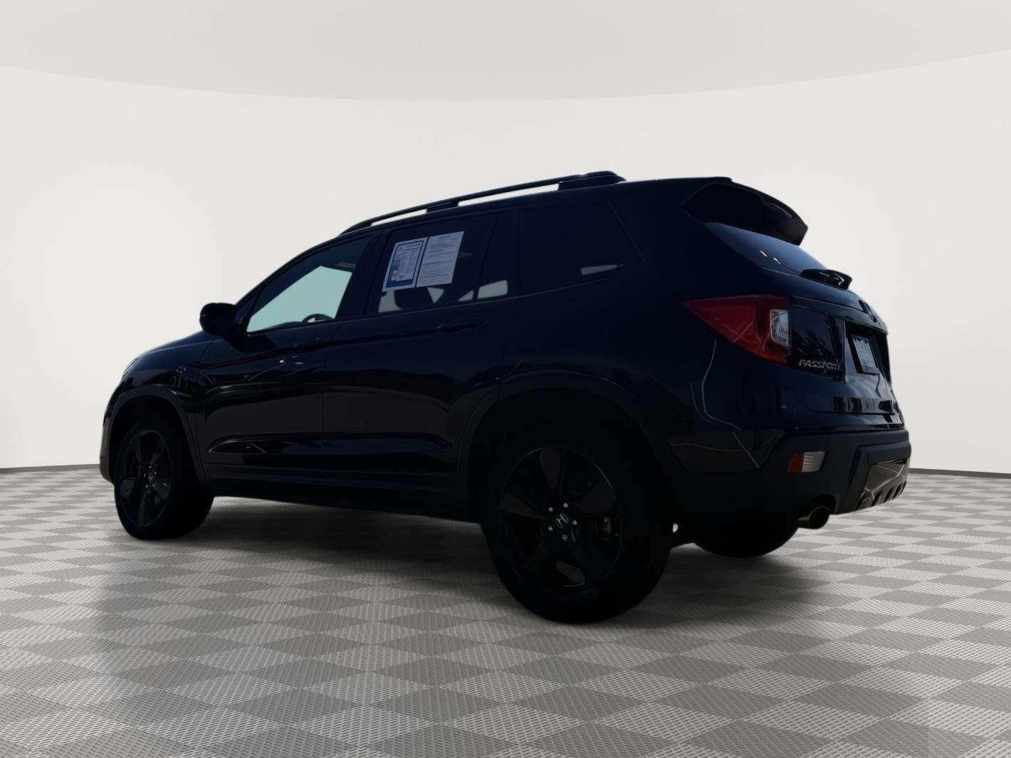 Used 2020 Crystal Black Pearl Honda Elite image 4
