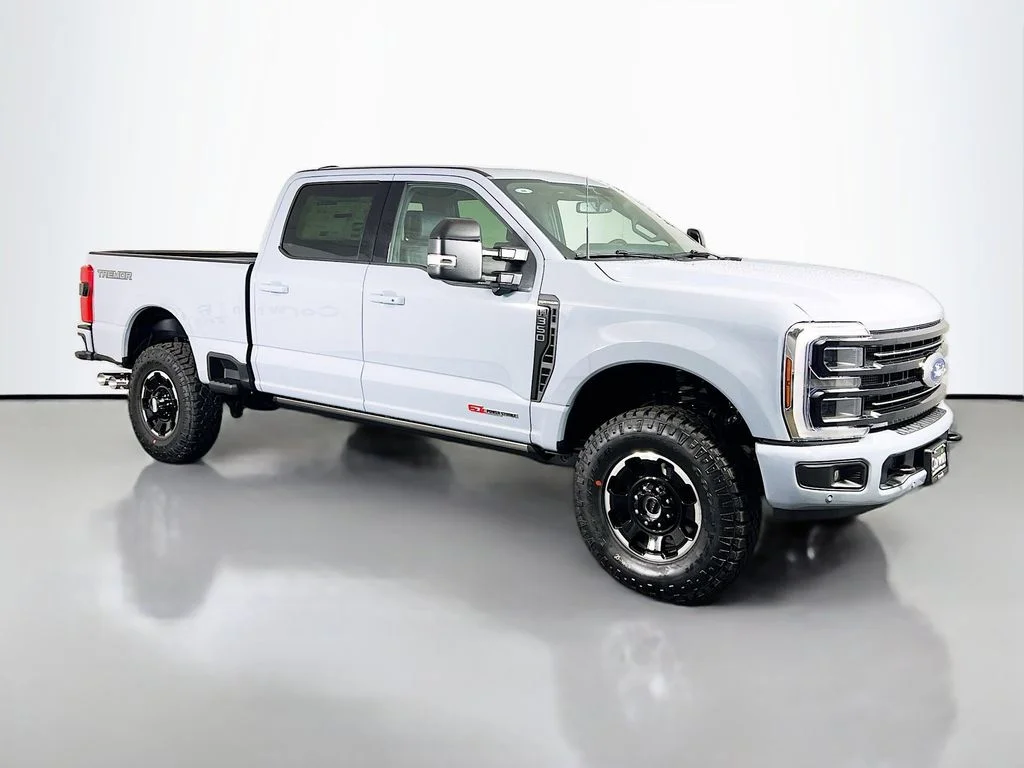 2026 Ford F-350 Platinum 4x4 Crew Cab 6-3/4' Box SRW's photo