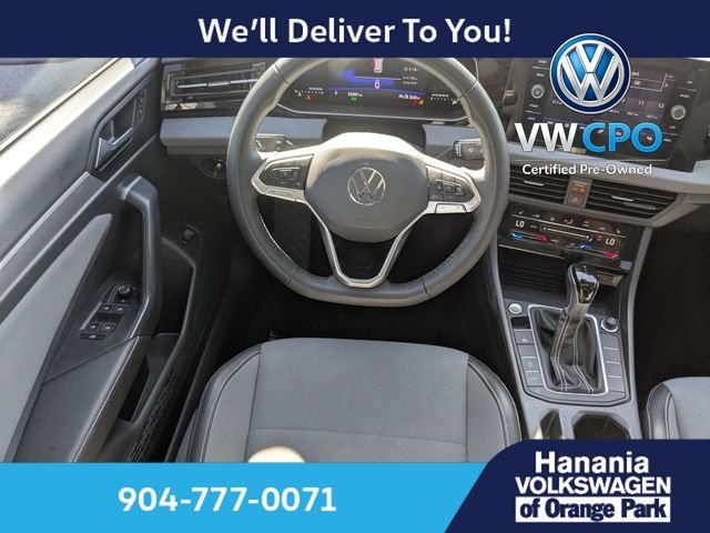 Certified Used 2025 Black Volkswagen 1.5T SE image 15