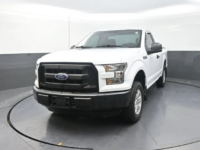 Used 2016 White Ford XL image 2