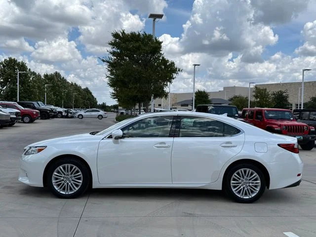 Used 2014 Starfire Pearl Lexus 350 image 9
