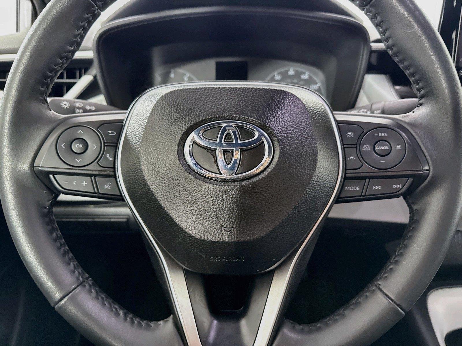 Certified Used 2025 Classic Silver Metallic Toyota SE image 16