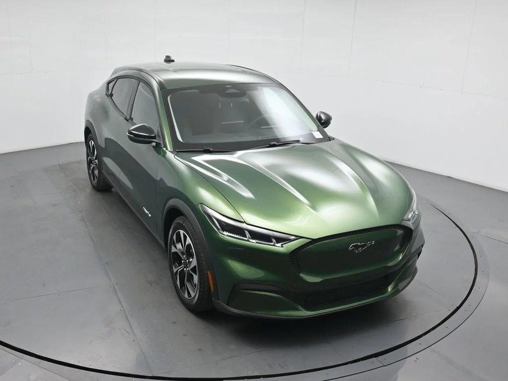 New 2026 Green Ford Select image 33