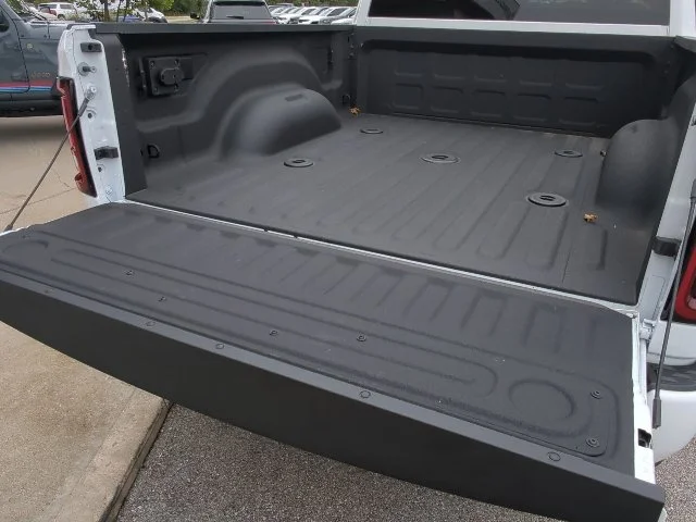 2026 RAM 3500 Big Horn - Photo 38