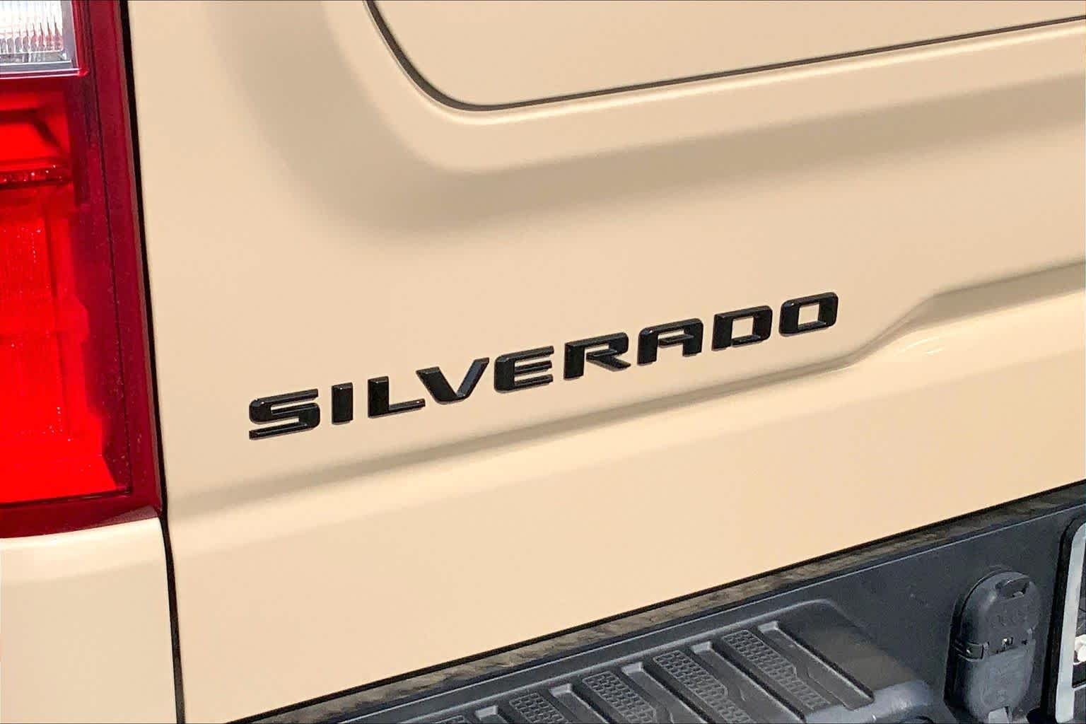 Used 2023 Sand Dune Metallic Chevrolet LT Trail Boss image 10