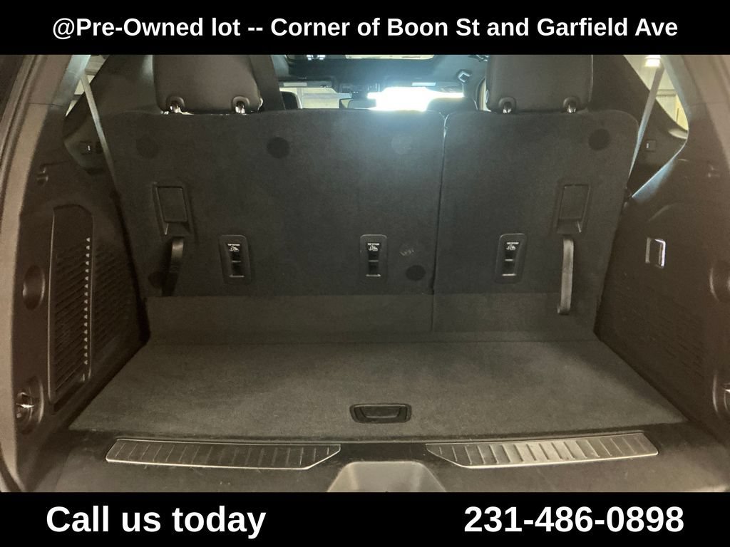 Used 2021 SUMMIT WHITE Chevrolet Z71 image 28