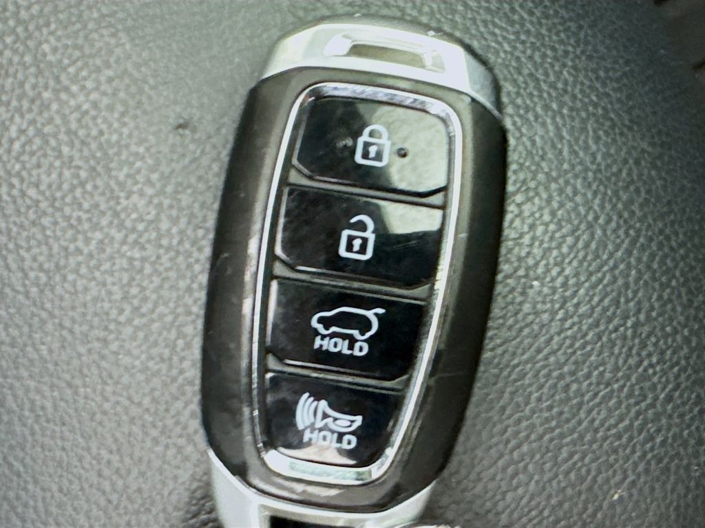 Used 2020 Portofino Gray Hyundai Limited image 39