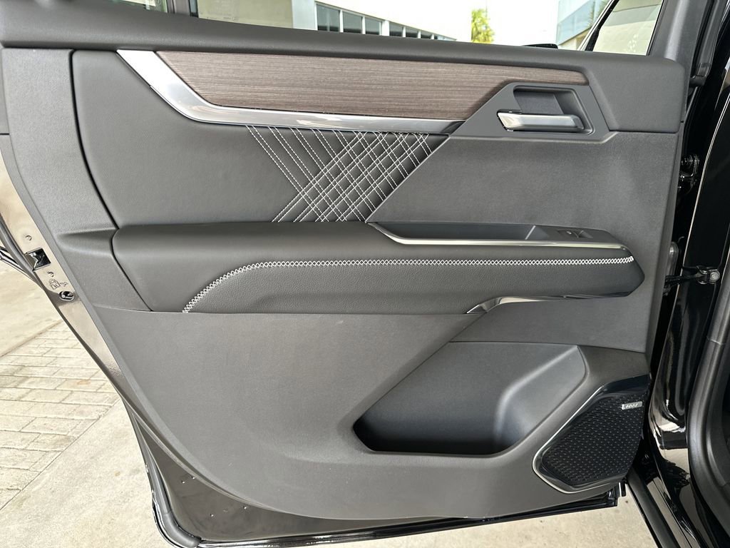 2026 GMC Acadia Denali - Photo 29