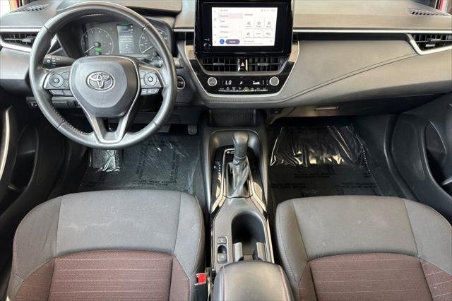 Certified Used 2023 RUBY FLARE PEARL Toyota  image 18