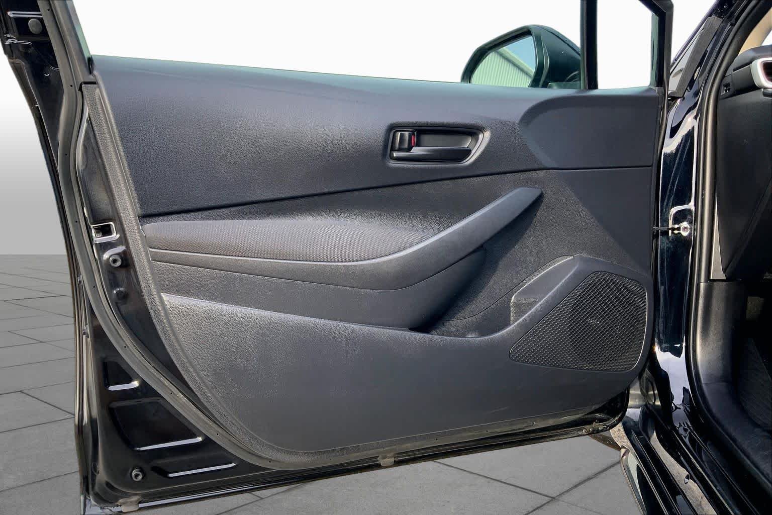 Used 2025 Midnight Black Metallic Toyota LE image 22