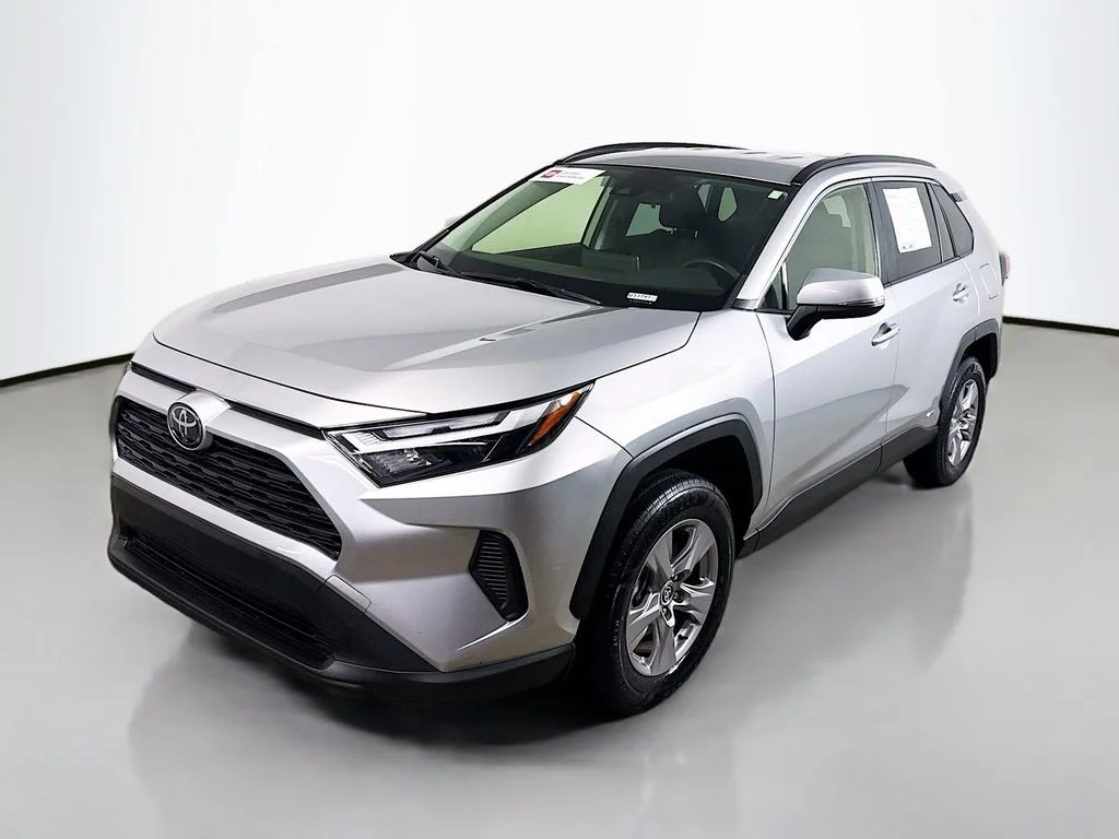 Used 2025 Silver Sky Metallic Toyota Hybrid XLE image 3