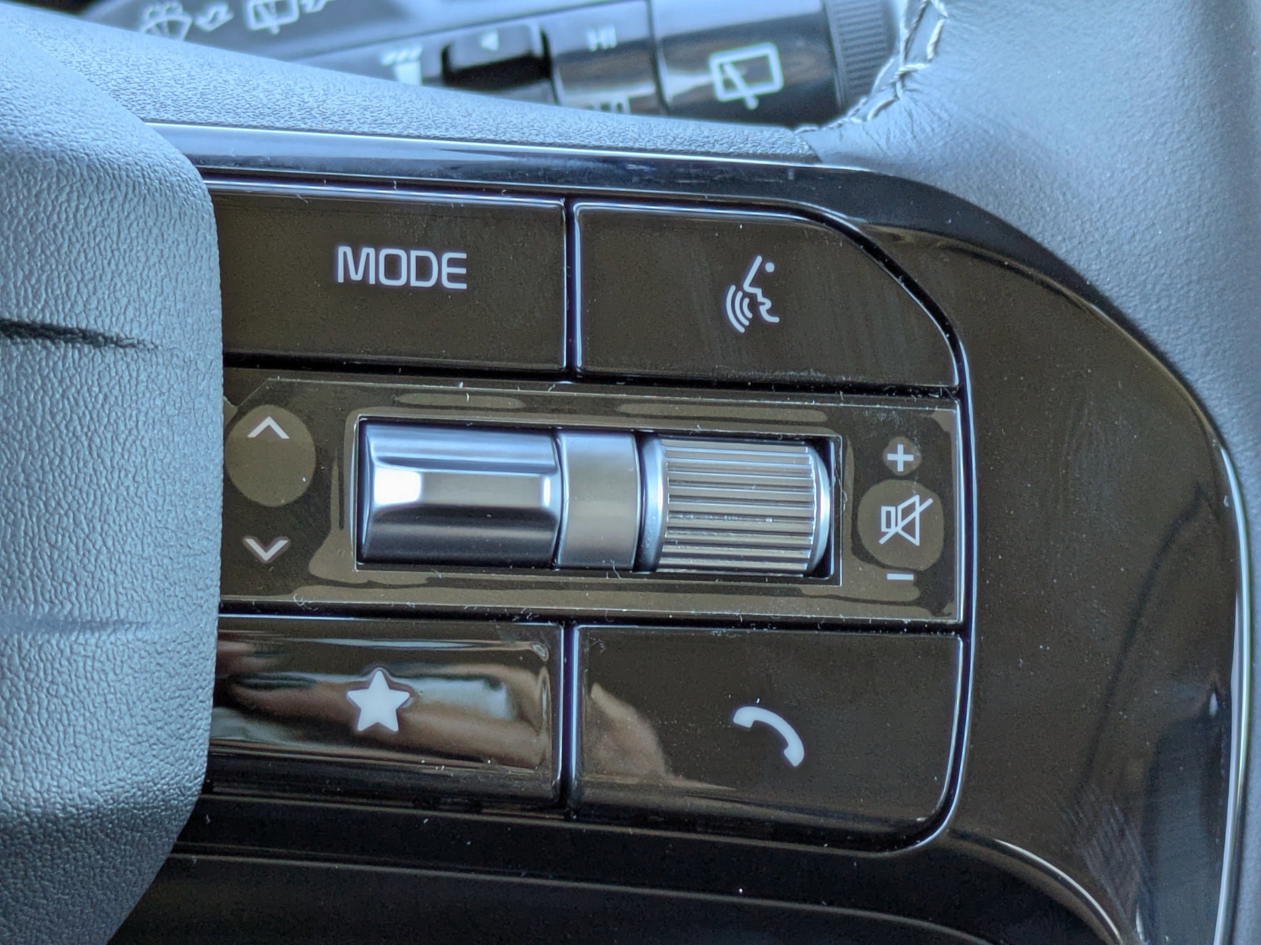 New 2026 Glacial White Pearl Kia S image 35
