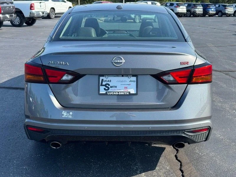 Used 2024 Gray Nissan 2.5 SR image 4