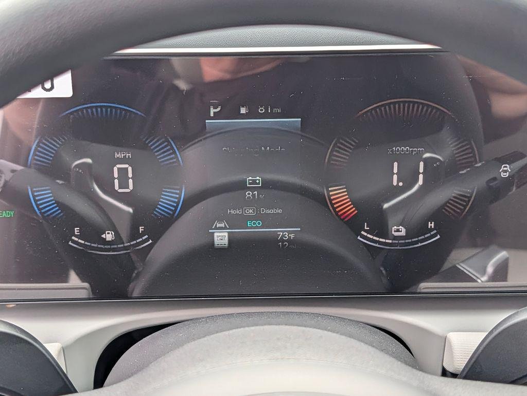 New 2026 White Hyundai SEL FWD image 20