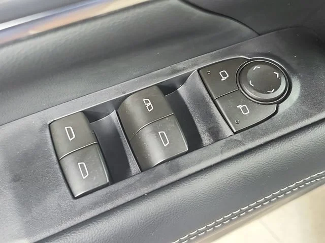 New 2026 Sterling Metallic GMC Elevation image 35