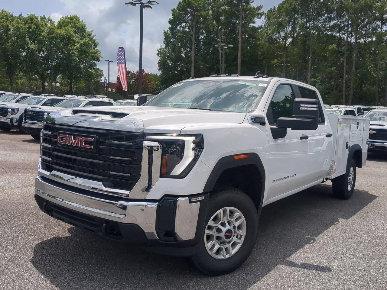 New 2026 Summit White GMC Pro image 1