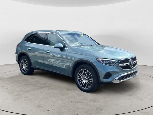 New 2026 Verde Silver Metallic Mercedes-Benz GLC 300 image 7