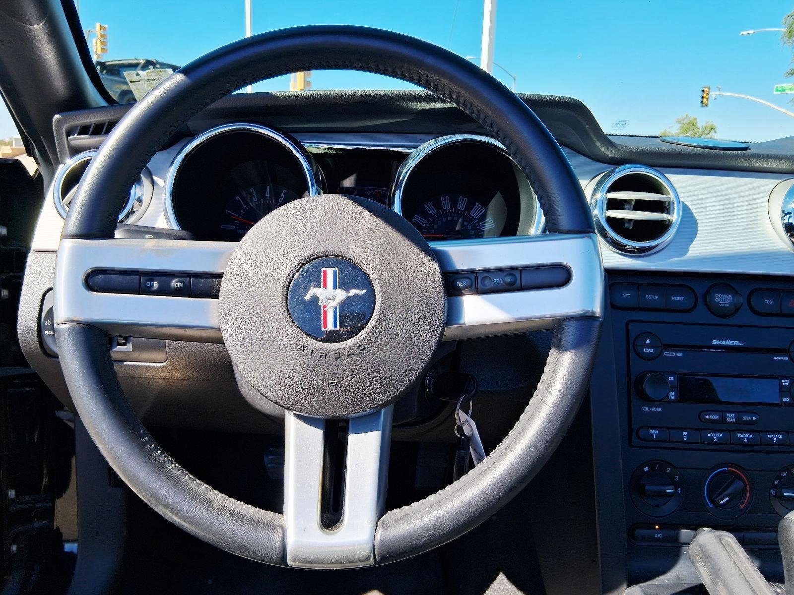 Used 2007  Ford GT Deluxe image 27