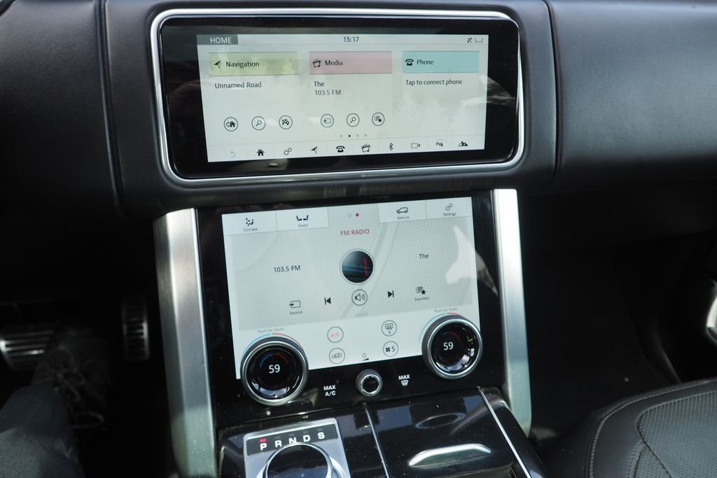 Used 2022 White Land Rover Westminster image 26