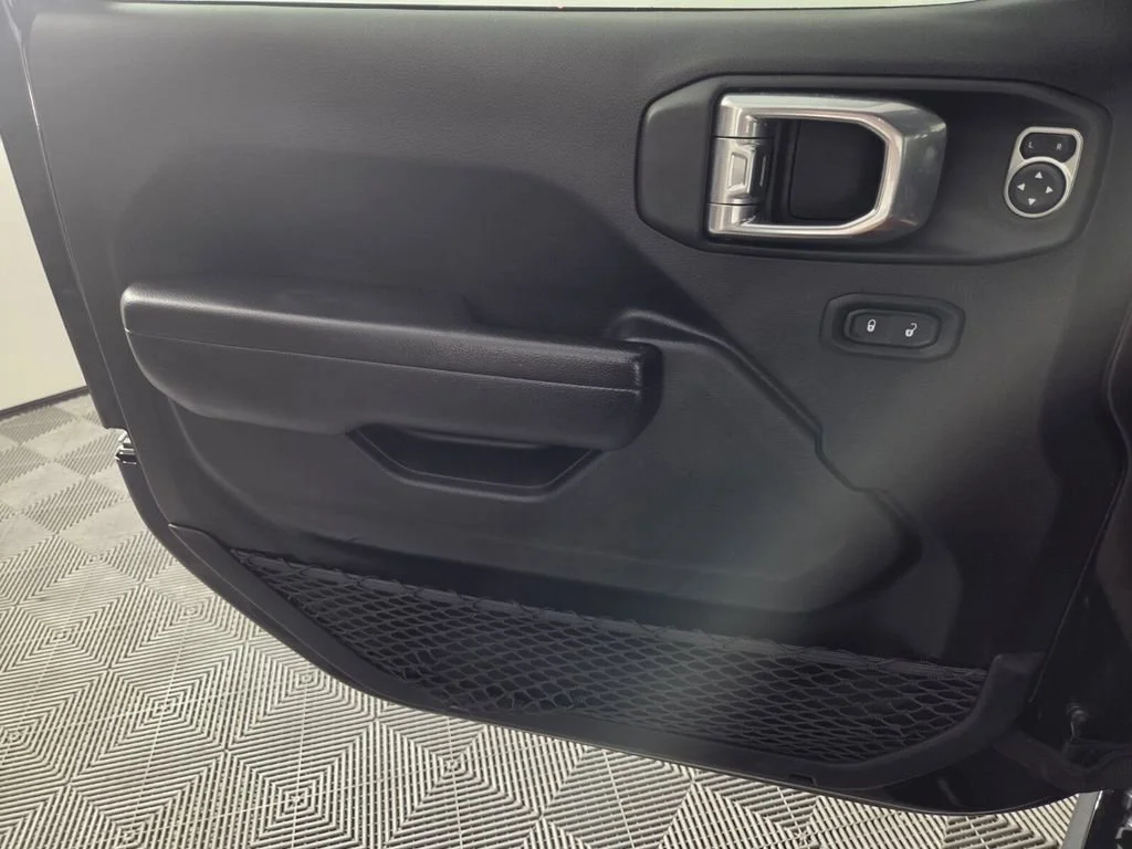 Used 2021 Black Clearcoat Jeep Unlimited Willys image 19