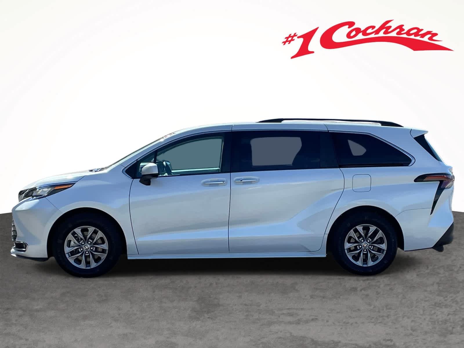 Used 2023 Wind Chill Pearl Toyota XLE image 15