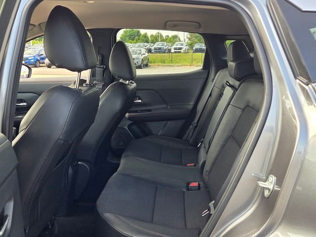 Used 2025 Gray Nissan SR image 6
