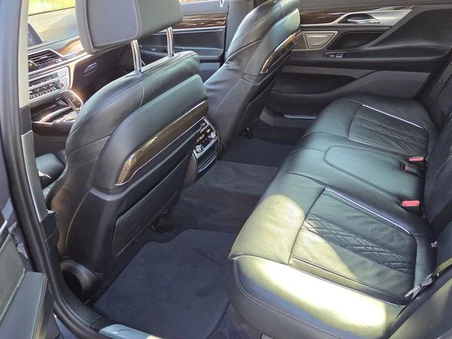 Used 2020 Gray BMW 740i image 7