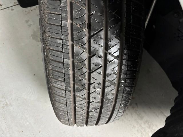 Used 2025 White Acura Base image 33
