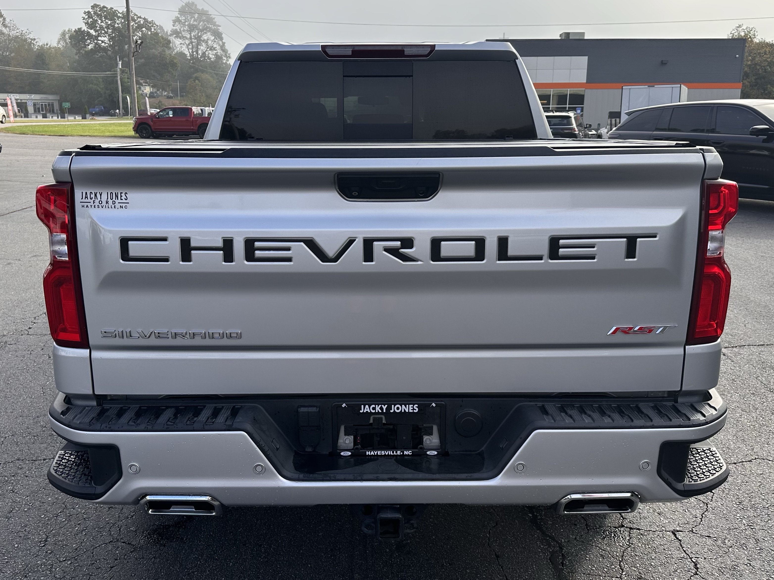 Certified Used 2022 Silver Ice Metallic Chevrolet RST image 7