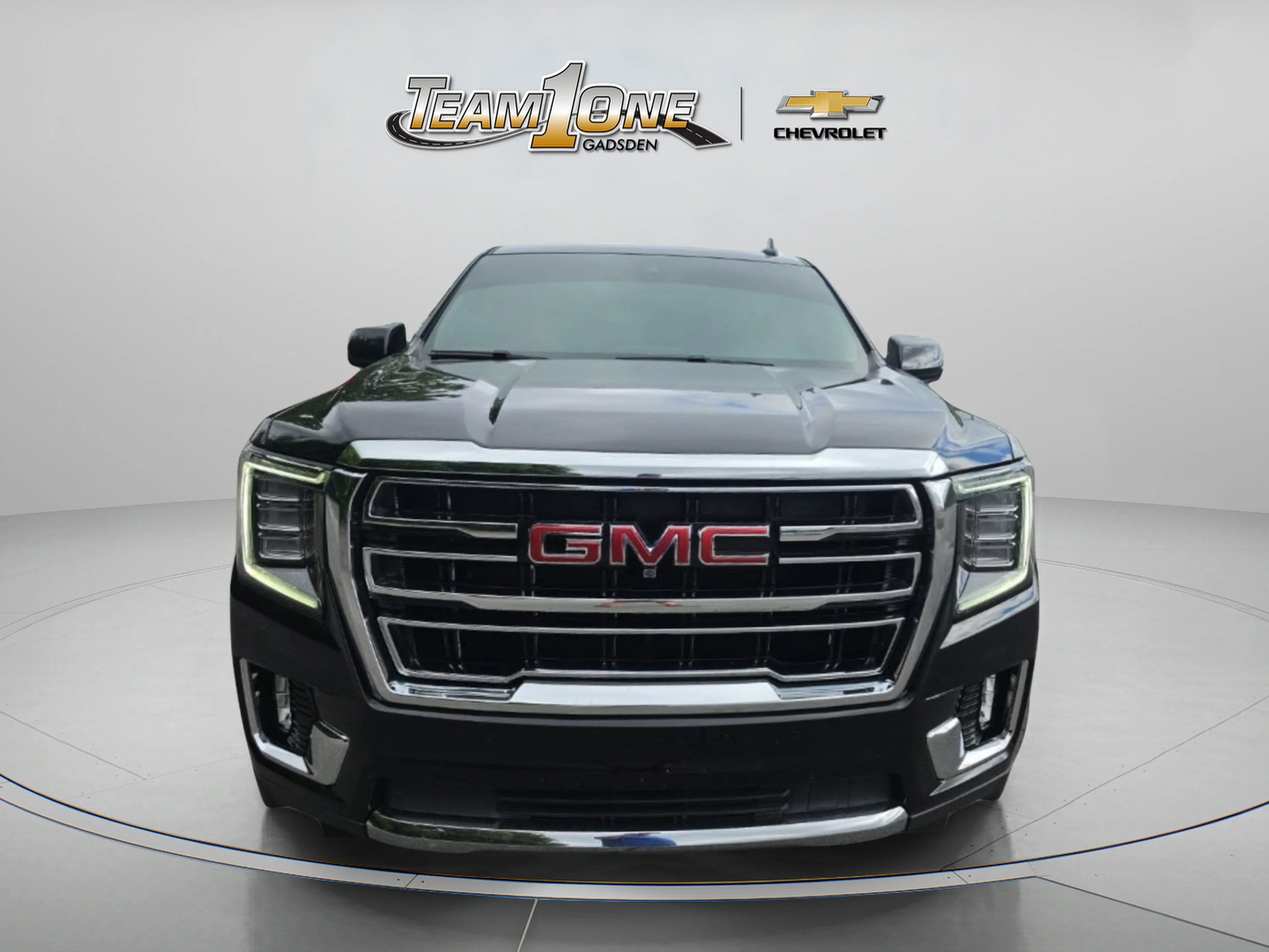 Used 2022 Onyx Black GMC SLT image 2