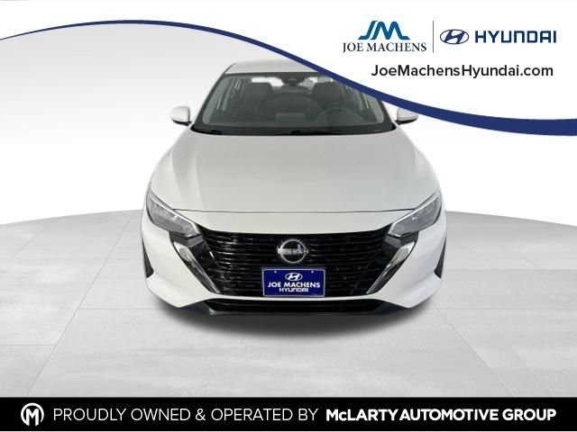 Used 2024 White Nissan SV image 3