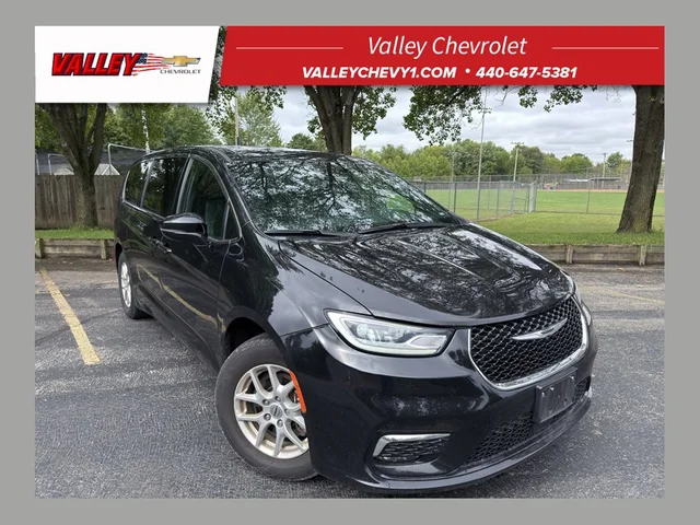 2025 Chrysler Pacifica Select