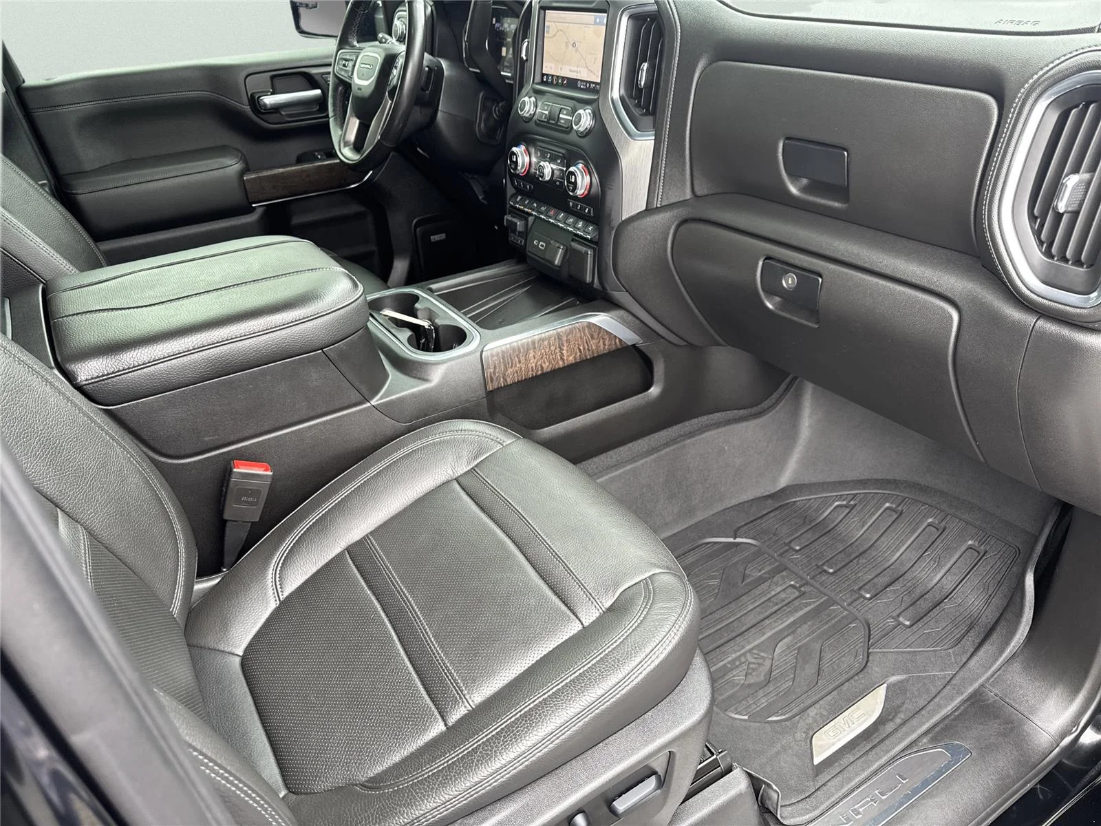 Used 2023 Onyx Black GMC Denali image 38