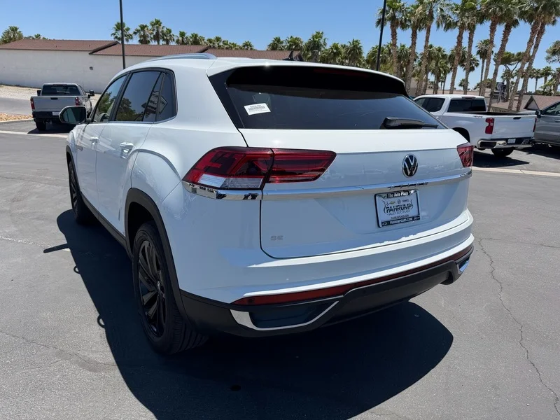 Used 2023 White Volkswagen 2.0T SE w/Technology image 5
