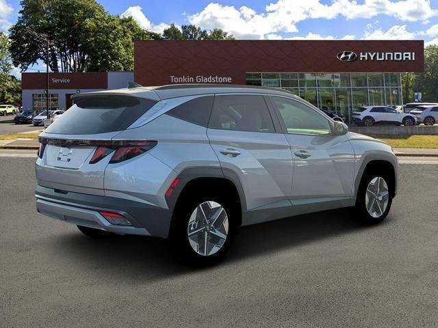 New 2026 Shimmering Silver Hyundai SEL AWD image 8