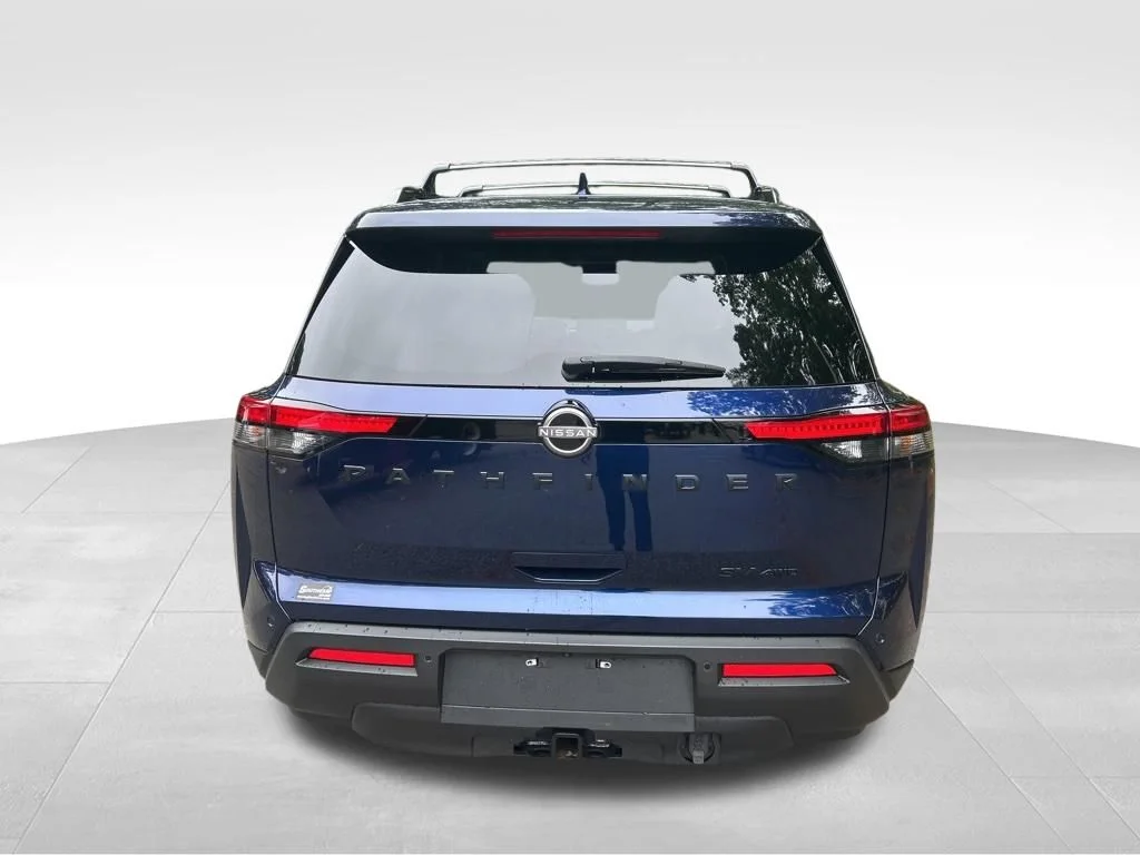 Used 2023 Blue Nissan SV image 4