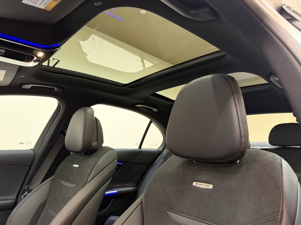 2025 Mercedes-Benz C-Class Sedan AMG C43 - Photo 16